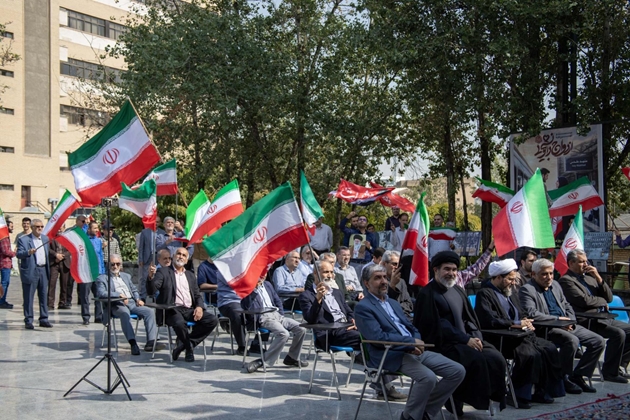 گزارش تصویری ویژه برنامه تجمع و پرچم گردانی دانشگاهیان تربیت‌مدرس