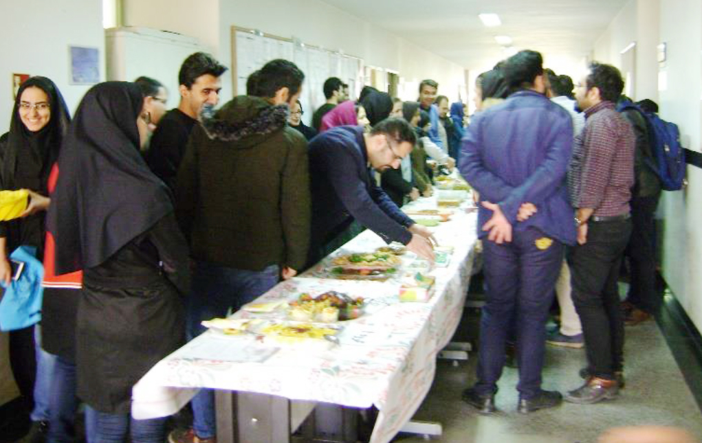 برگزاری جشنواره غذا و هفت‌سین در دانشکده مهندسی شیمی